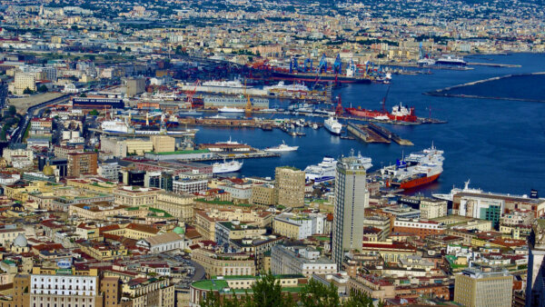 III e IV Granili: l’ Inferno di Dante al porto di Napoli