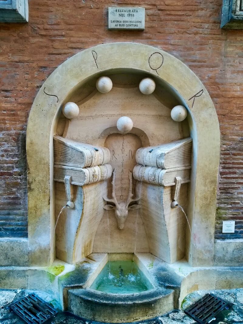 Fontana dei Libri