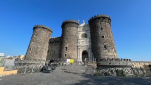 Maschio Angioino: la fortezza che racconta Napoli
