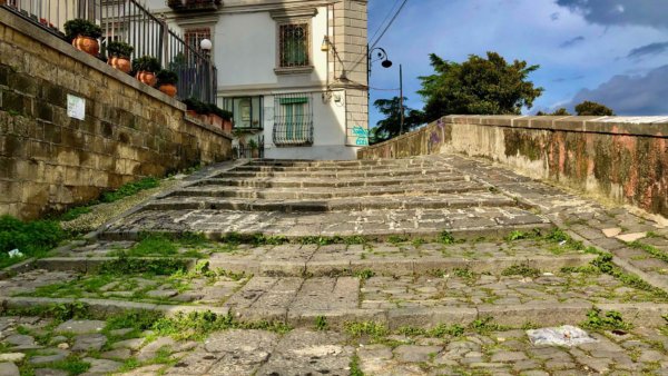 Napoli città delle Scale