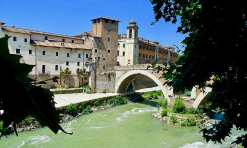 The Tiber Island between history and legend